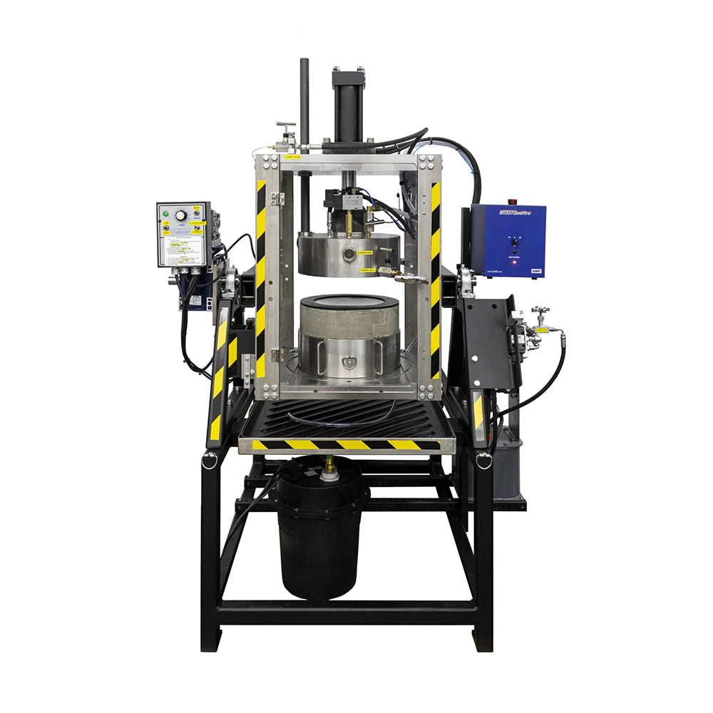 Hydrostatic testing machine for cement seals