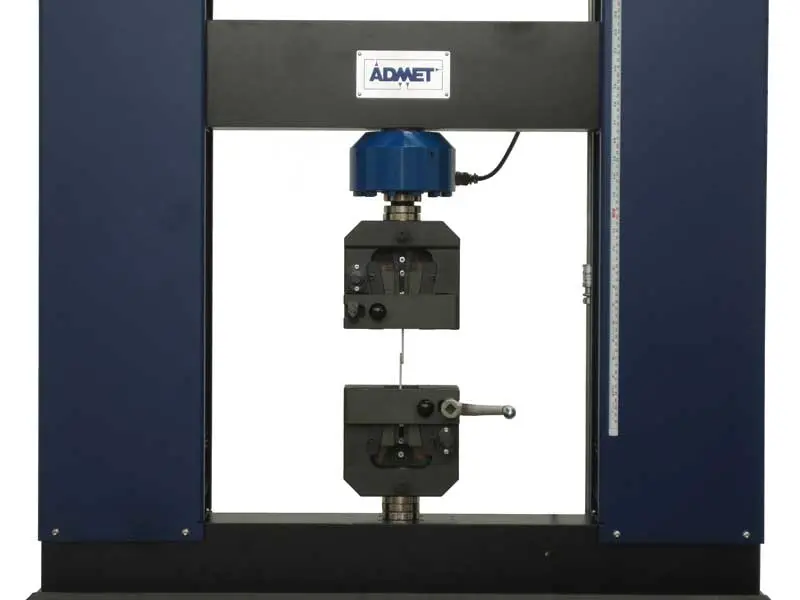 Image of eXpert 2654 equipped with GW-XT Wedge Grips