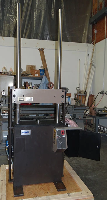 Retrofitted MTS testing machine