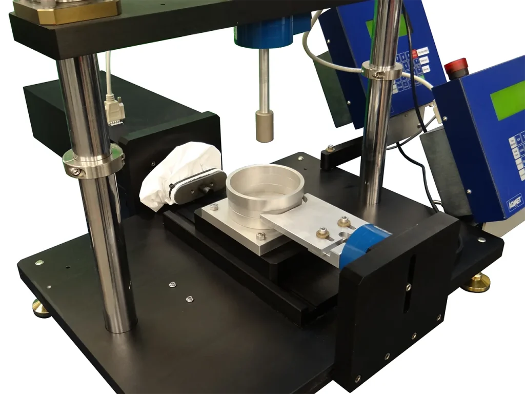 Fixturing for eXpert 5600 bulk solid shear tester